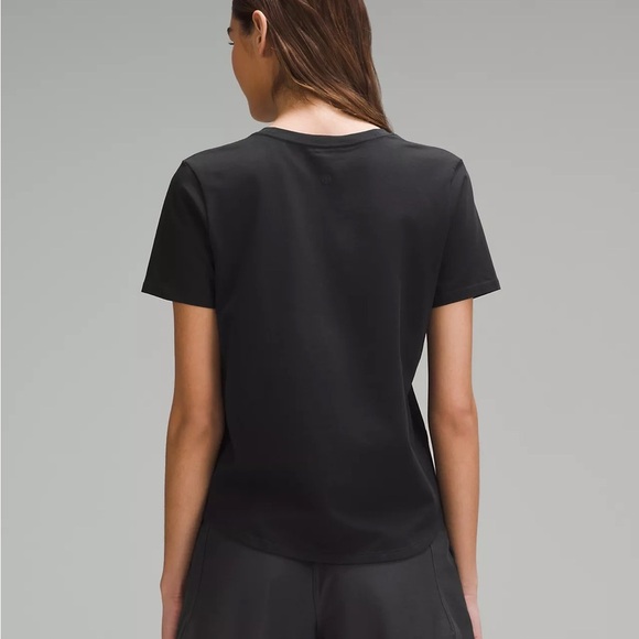 Lululemon Love V-Neck T-Shirt Black Size Small - Picture 1 of 4